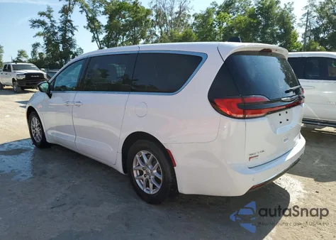 2024 Chrysler Pacifica Touring из США, поврежденный, VIN 2C4RC1FG8RR170117